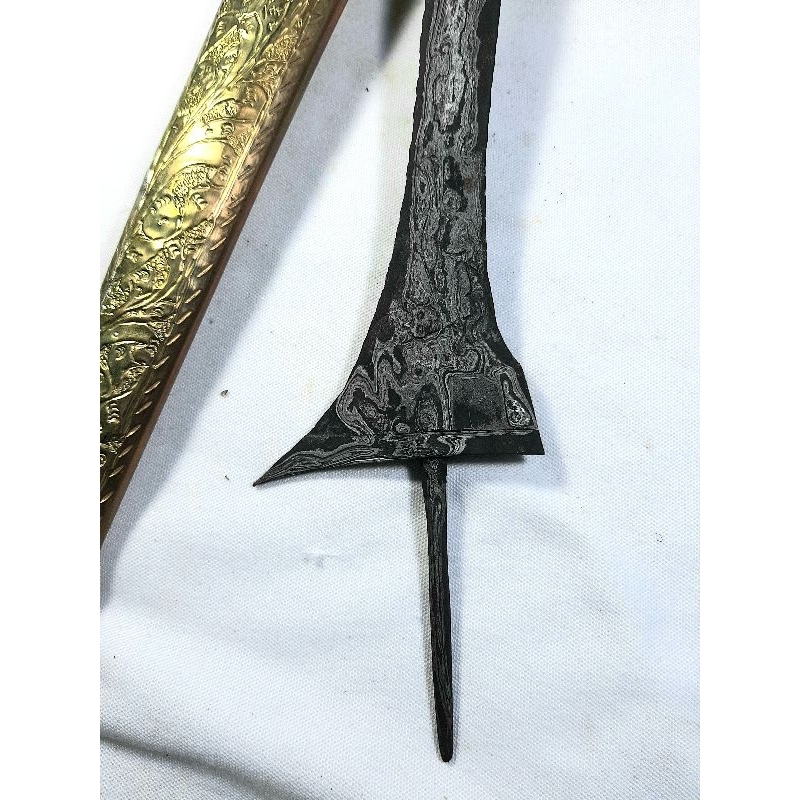 keris tilam upih, rajah macan