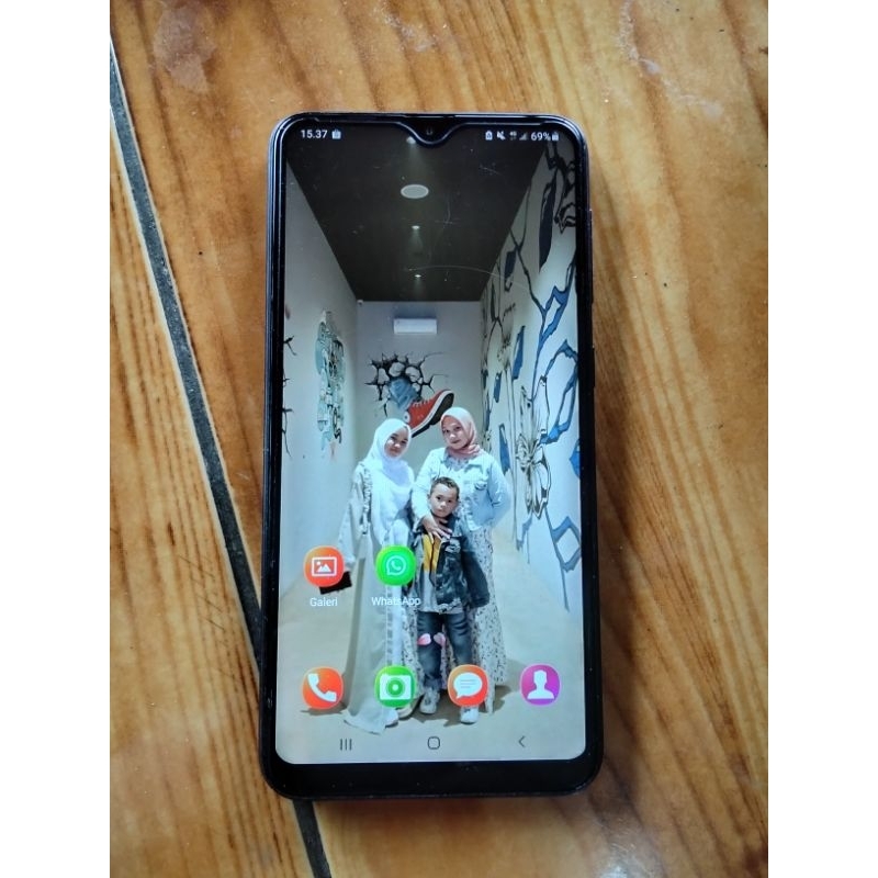 hp Samsung a10 bekas