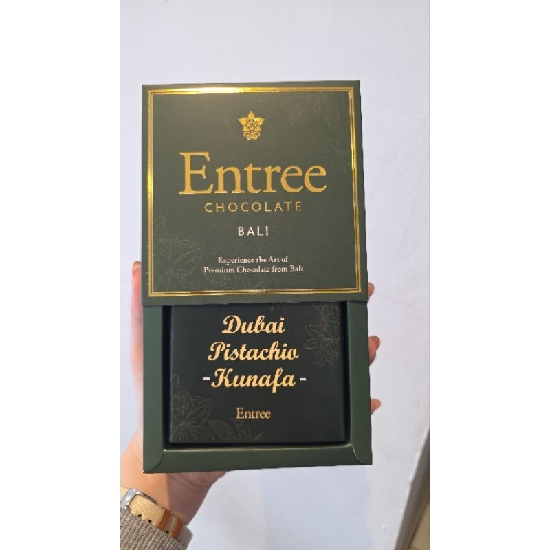 

Dubai Pistachio Kunafa Chocolate by Entree Bali