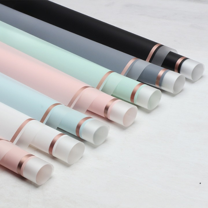 

[TRANSPARANT GOLD LINE CELLOPHANE] MINIMAL 5PCS!!! Kertas Bucket Bunga Transparant Cellophane, Flower Wrapping Cellophane Transparant Gold Line, Kertas Bucket Transparant Tepi, Kertas Wrapping Bucket Cellophane