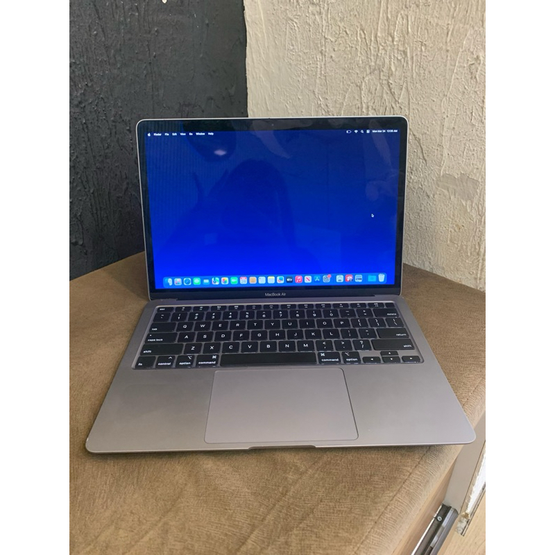 Second Apple Macbook Air 2020 13inch i3 8/128GB Ori 100%