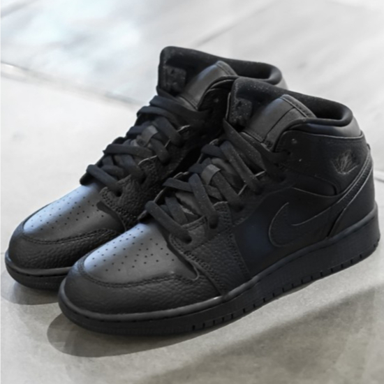 Air Jordan 1 Mid Triple Black (GS)