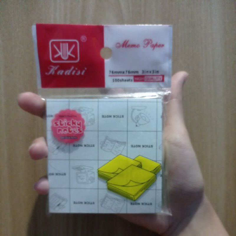 

sticky notes isi 100 lembar