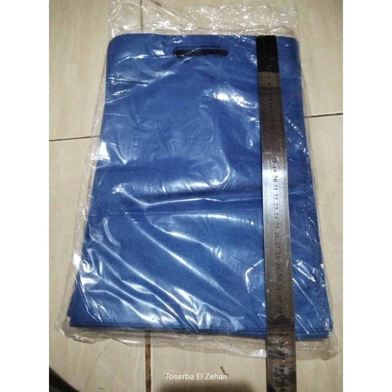

Goodie Bag Tas Belanja Spundbond Goody Bag Spundbond Oval 24 x 35cm