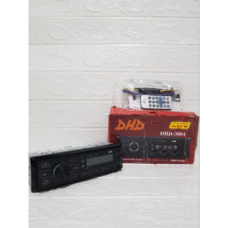 DHD - 3004 Car Multimedia Player