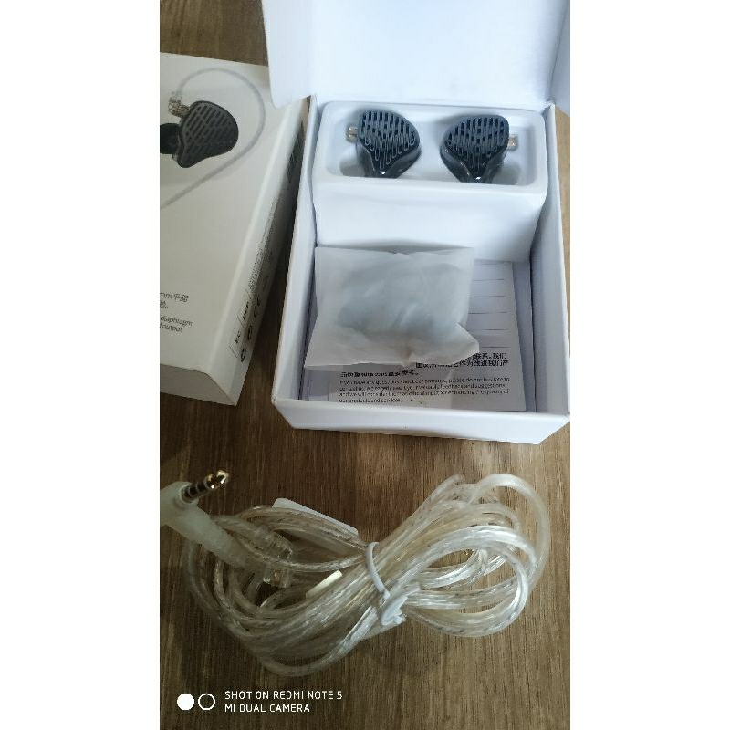 KZ PR2 In-Ear Earphone (IEM) Planar Magnetic Driver 13.2mm dengan Mikrofon Bawaan