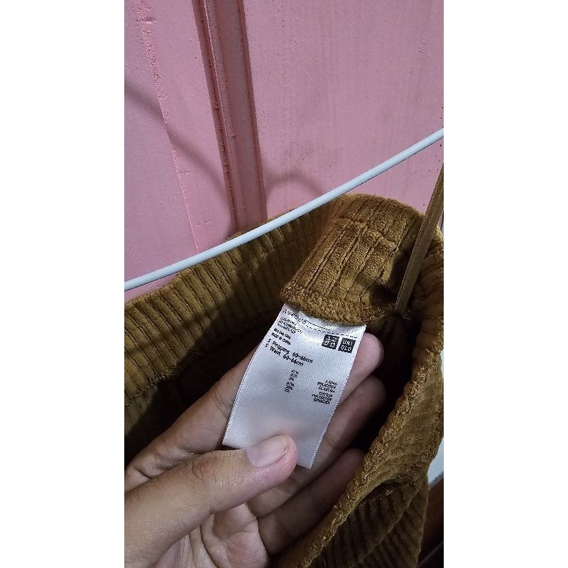 Uniqlo Woman Flare Corduroy Pants : Brown (S)
