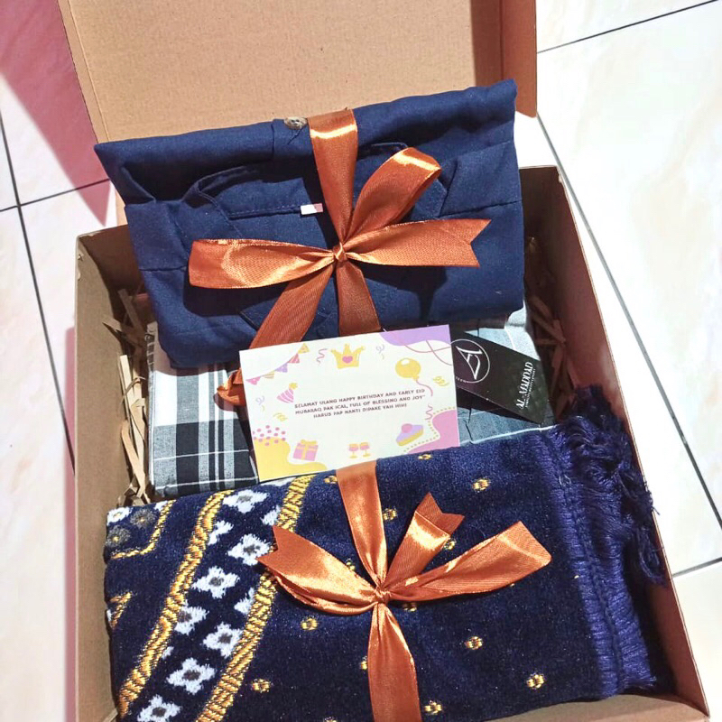 Kado Guru, Hampers Guru, Hampers Cowok, Hampers Baju Koko, Sarung Wadimor, Hampers Big Size, Gift Bo