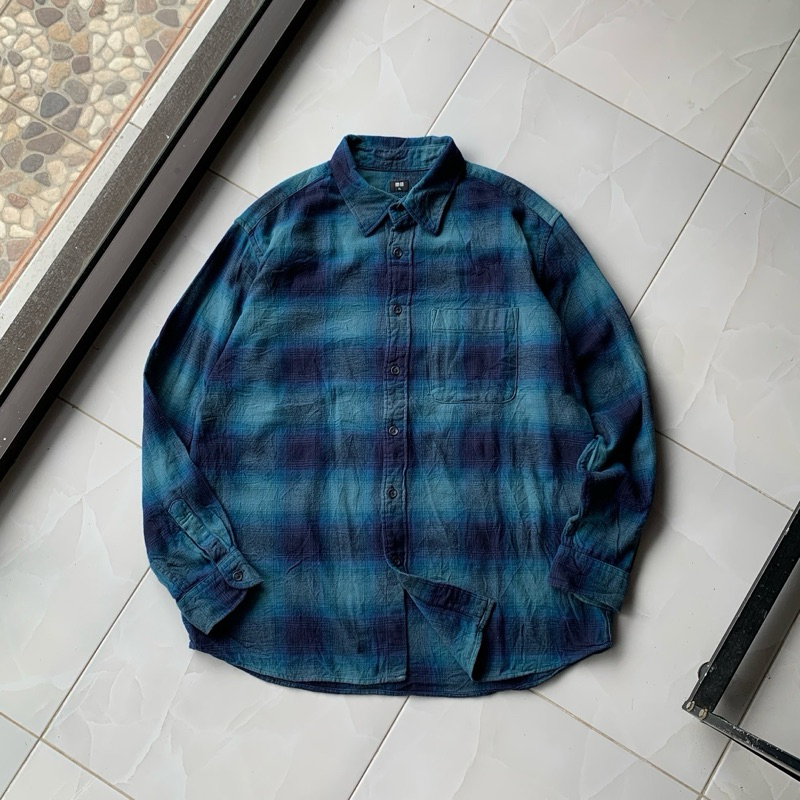 KEMEJA FLANNEL UNIQLO VETERANO