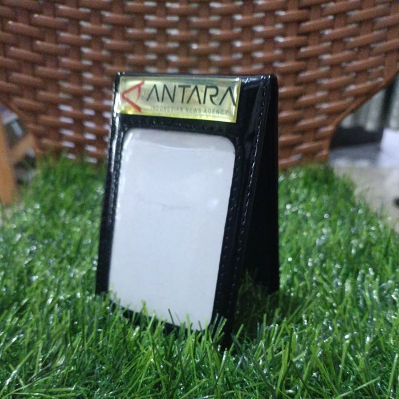 

Dompet id card saku Antara