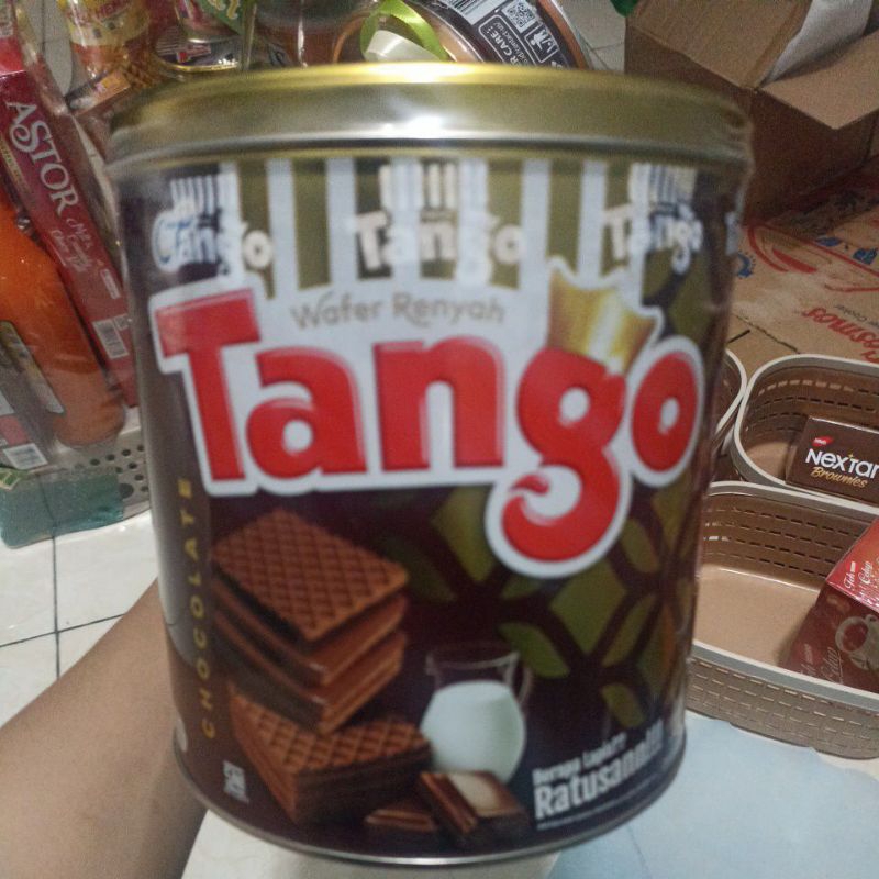 

Wafer Tango Kaleng