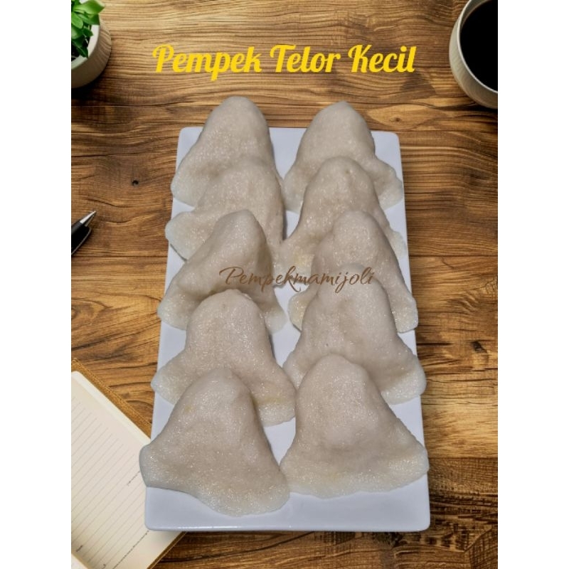 

Pempek Palembang Telor Kecil 5 pcs free Cuko Asli 100% Ikan Tenggiri