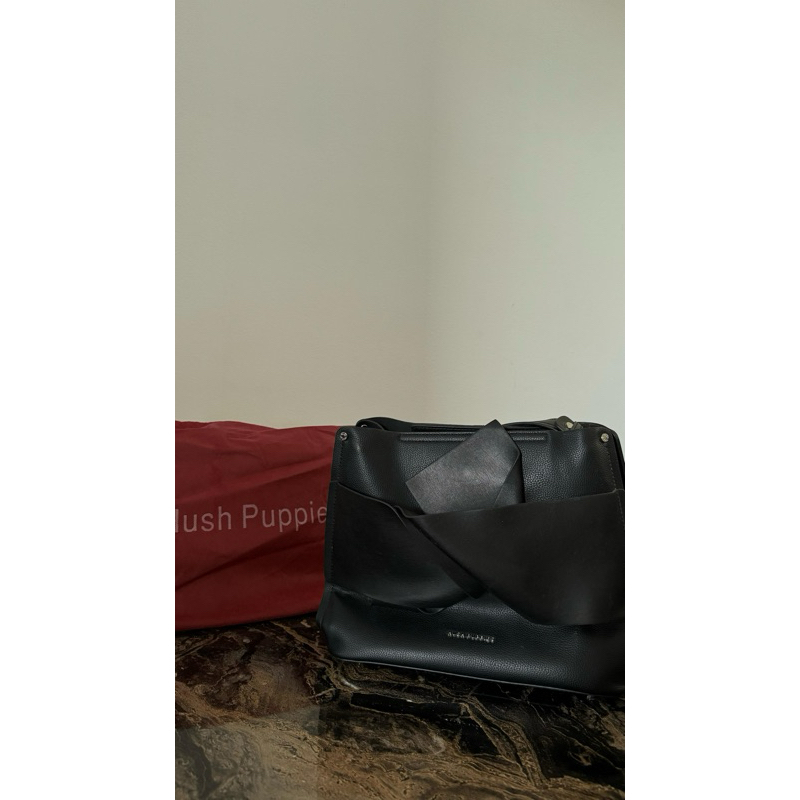 HUSH PUPPIES BLACK TOTEBAG (PRELOVED)