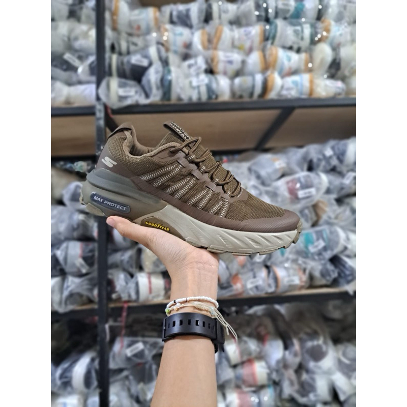 SKECHERS MAX PROTECT BROWN