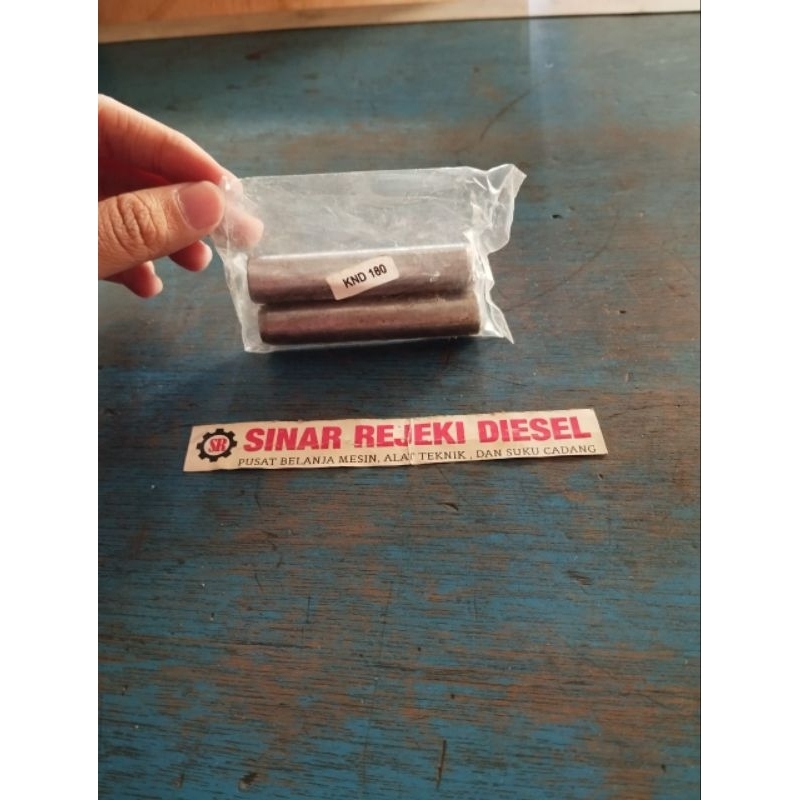 Valve guide bos klep botol klep mesin diesel Kubota KND180 KND220 KND250
