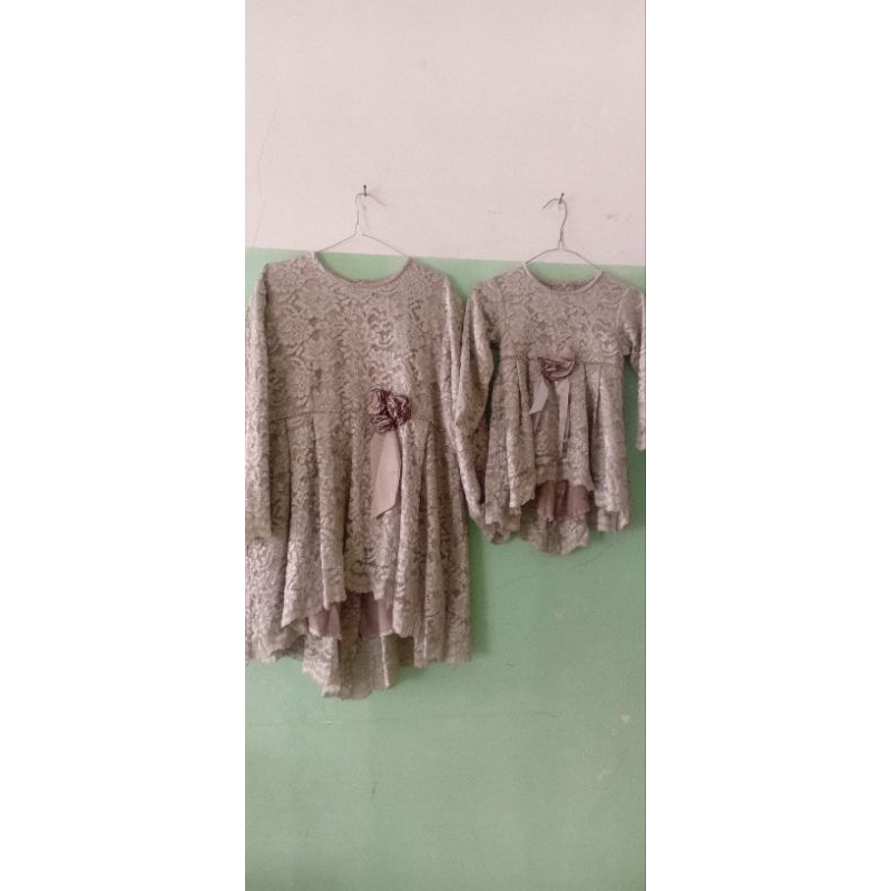 Atasan brokat couple ibu dan anak