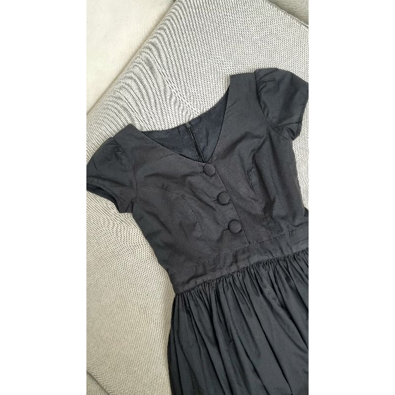 Black V-neck Dress - Preloved - Dress Hitam Kerah V