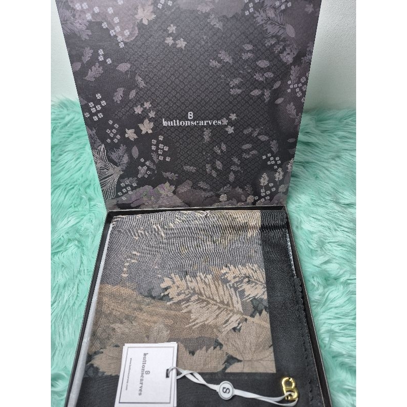 Buttonscarves Iseltwald Black