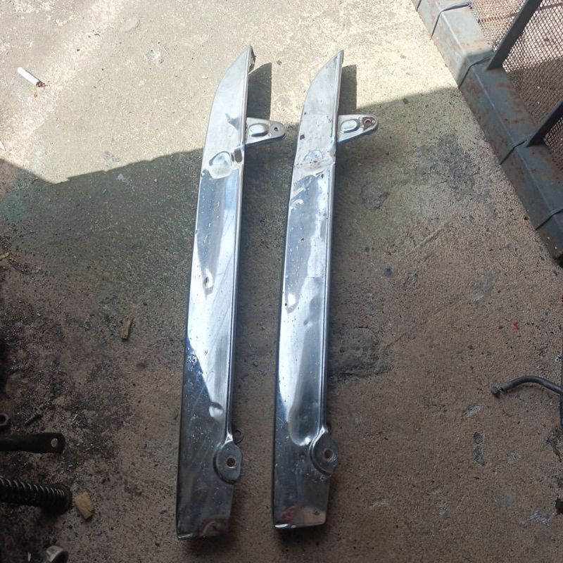 tutup rantai Katengkas Yamaha RX 100 RX Twin