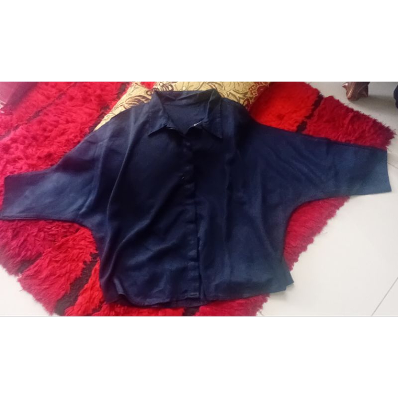kemeja wanita biru polos