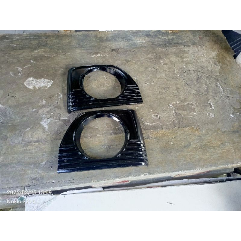 Cover Frame Grill Lampu Depan Carry 1.0 Bagong 80 Original Copotan
