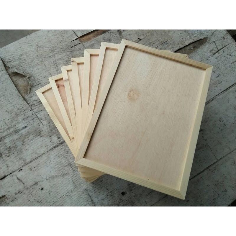 figura kayu tanpa kaca / bingkai kayu