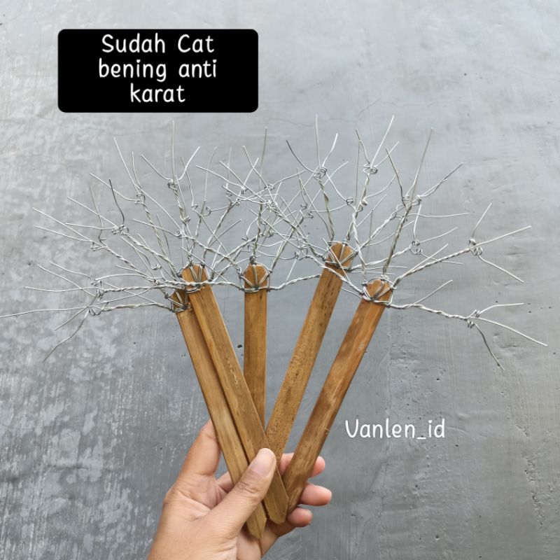 Kawat Oncer Daksina Bambu (sudah lapis cat anti karat) untuk persembahyangan