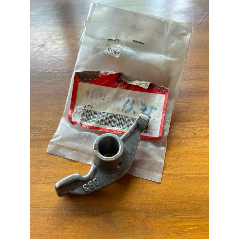 14431-383-000 temlar pelatuk klep Valve rocker arm platuk roller CB100 CB 100 GL100 GL 100 original 
