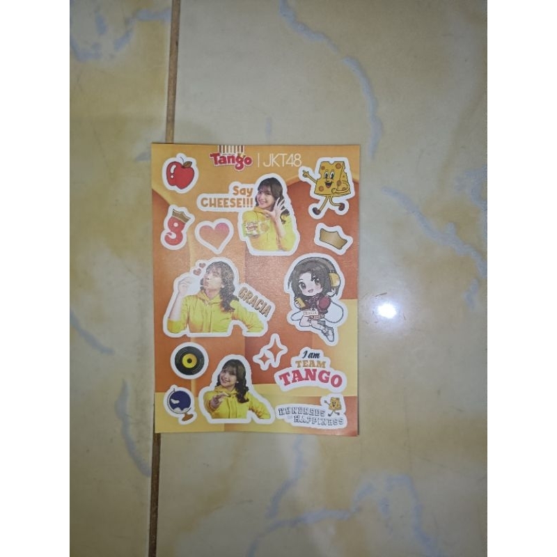 

sticker gracia tango x jkt48 (BACA DESK)!