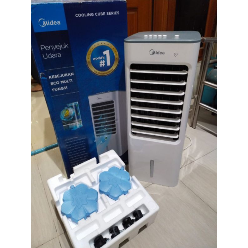 AIR COOLER MIDEA AC100-18B KAPASITAS 4,8 L/MIDEA AC100-18B AIR COOLER