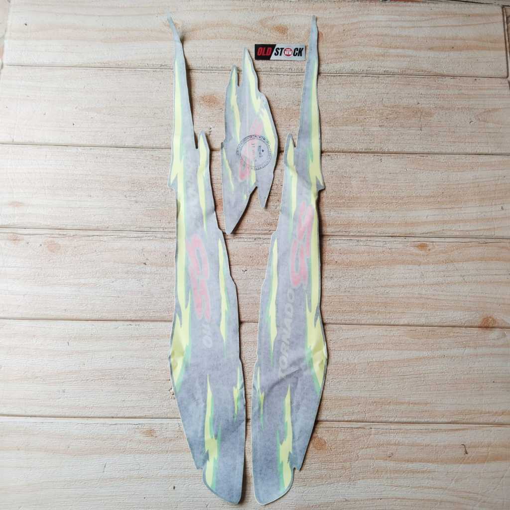 STICKER STRIPING BODI MOTOR TORNADO SS 110