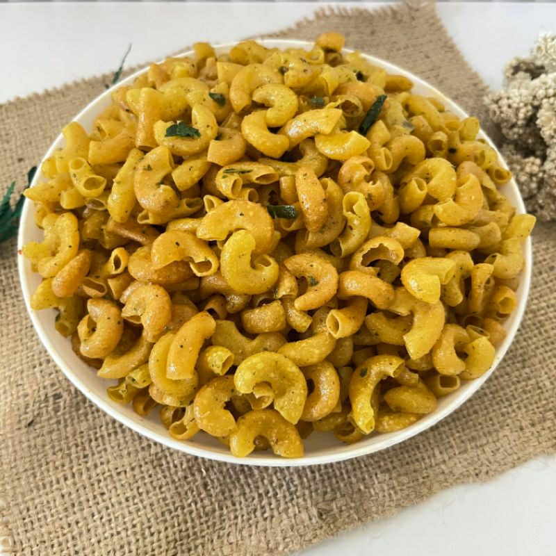 

Cemilan Santri/MAKARONI BANTET ORIGINAL/TIDAK PEDAS