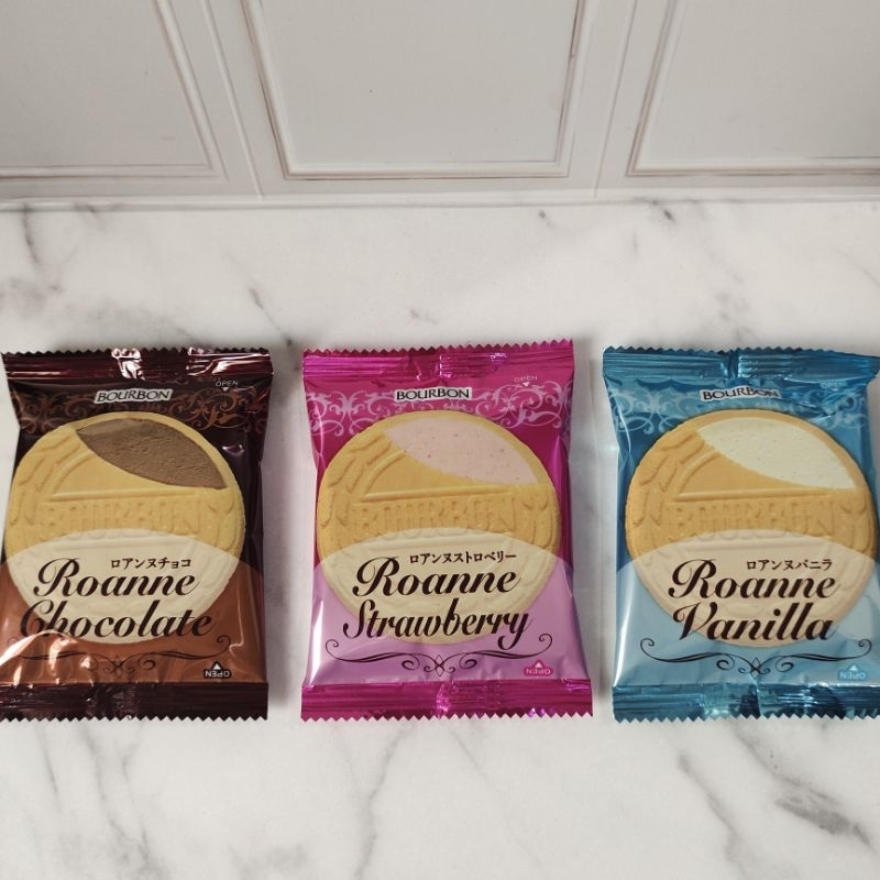 

Roanne Selection Rasa Cokelat/Vanilla/Strawberry