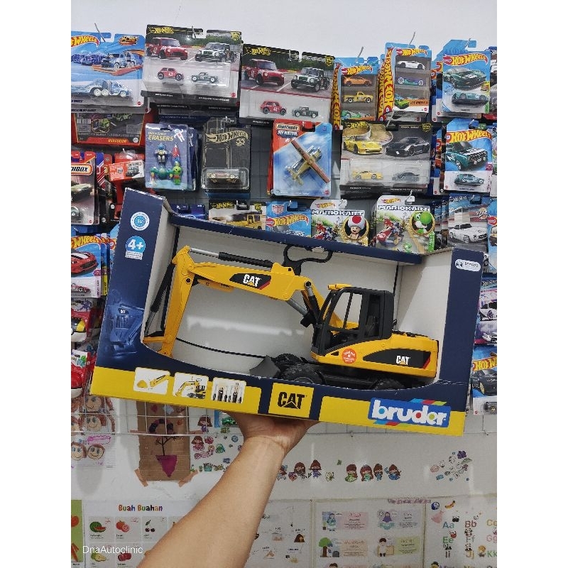 bruder excavator - mainan anak-anak excavator