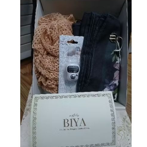 

giftset By TAZBIYA