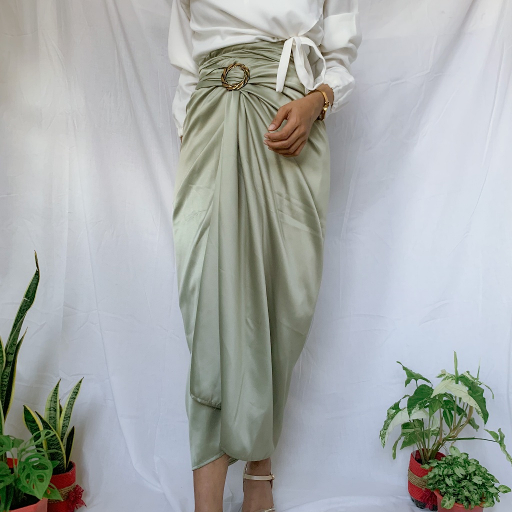 Rok Lilit Satin Dynaira | Rok Lilit Polos | Rok lilit instan | Rok Lilit Kondangan | Rok Satin Polos