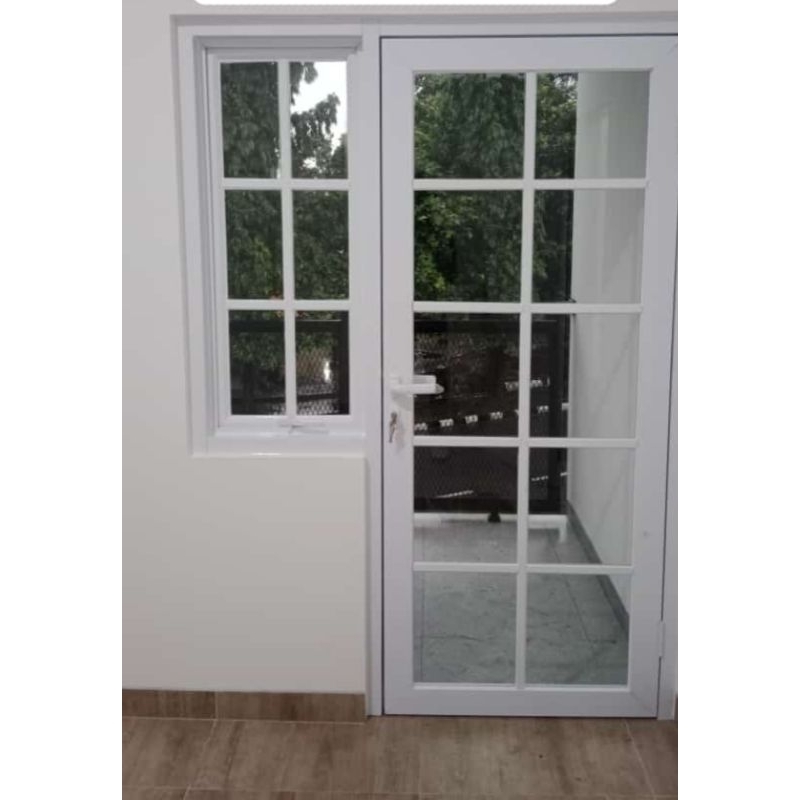 pintu swing kaca aluminium