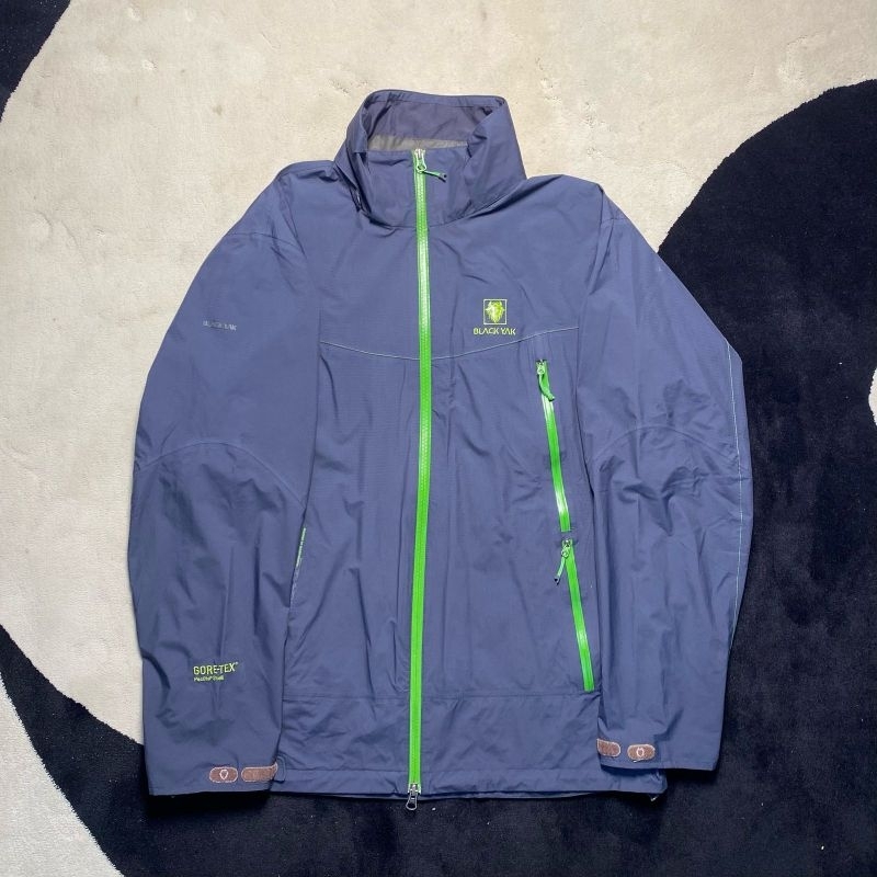 Jaket Outdoor Black Yak