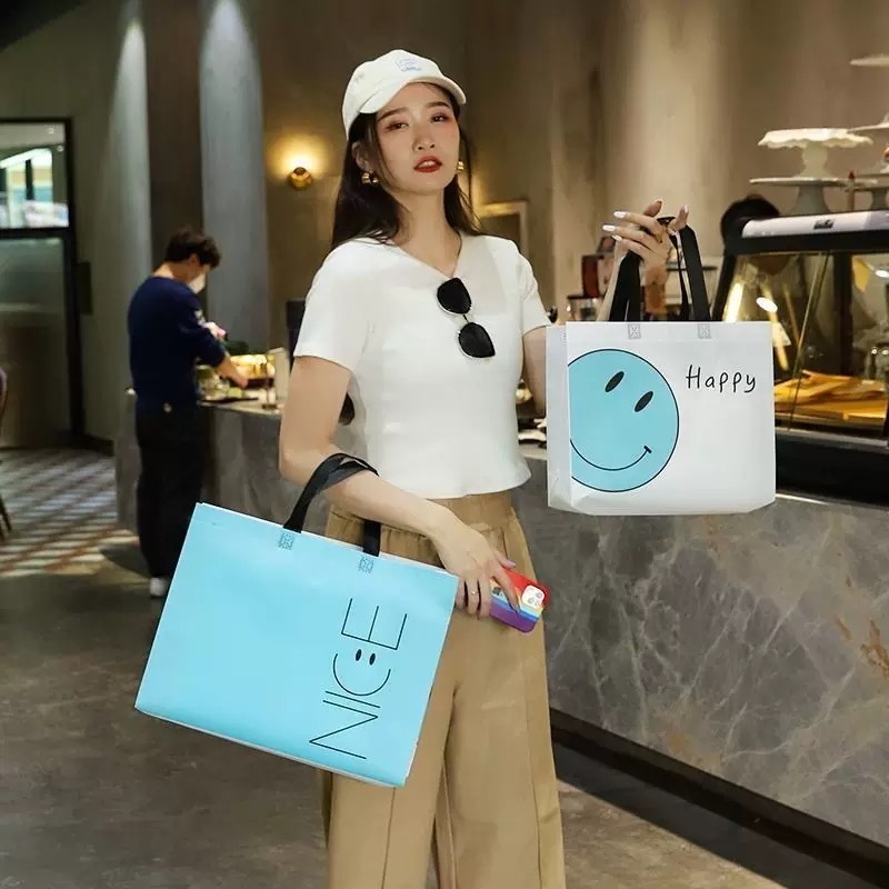 

Tas Belanja - Tas Spunbond - Tas Jinjing - Tas Souvenir - Tas Jinjing Wanita - Tas Lipat - Tas Kado - Kantong Belanja - Souvenir - Kantong - Shopping bag - Spoundbond - Tote Bag - Tas Wanita - Tas Murah - Tas Belanja Murah - Tebal dan Kuat - Tas Wanita-