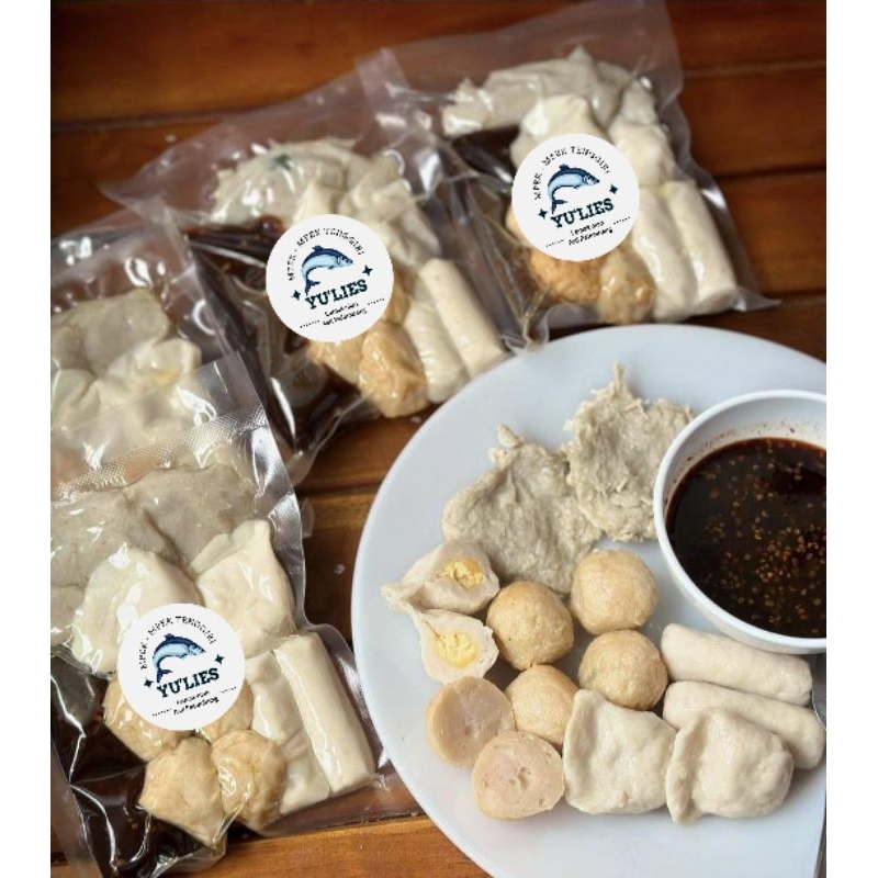 

Mpek Mpek tenggiri Yu' Lies asli palembang