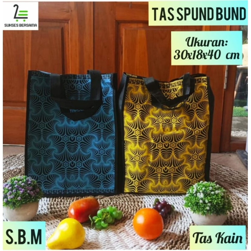 

Tas Spundbond Lebaran Tebal Motif 30x18x40 cm (LUSINAN/12 pcs) Jahit"(Type C /Pita)/Tas idul fitri/Tas Spundbund/Tas Kain/Godiie bag