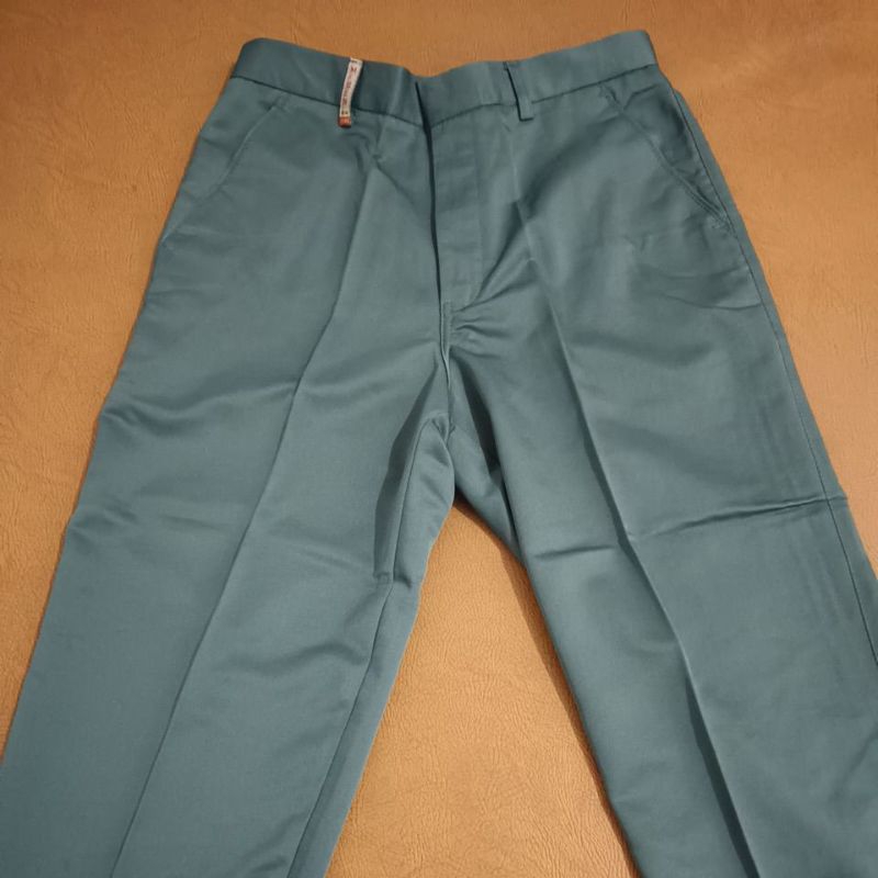 Celana SMA Mr Ben Preloved