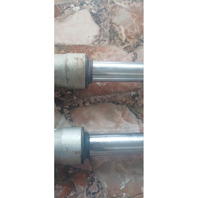 SHOCBREKER SHOCK DEPAN SUZUKI SEMES OLD SHOGUN 125 SHOGUN 110 ORI COPOTAN SIAP PAKAI
