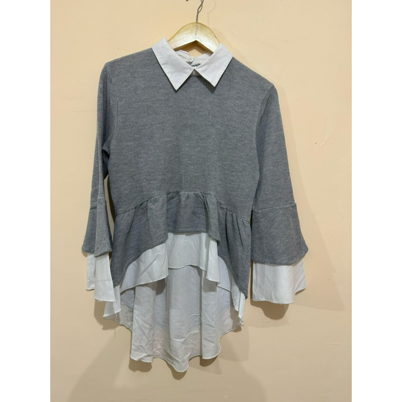 Preloved/Thrift Blouse Ruffle Abu-abu Korean Style