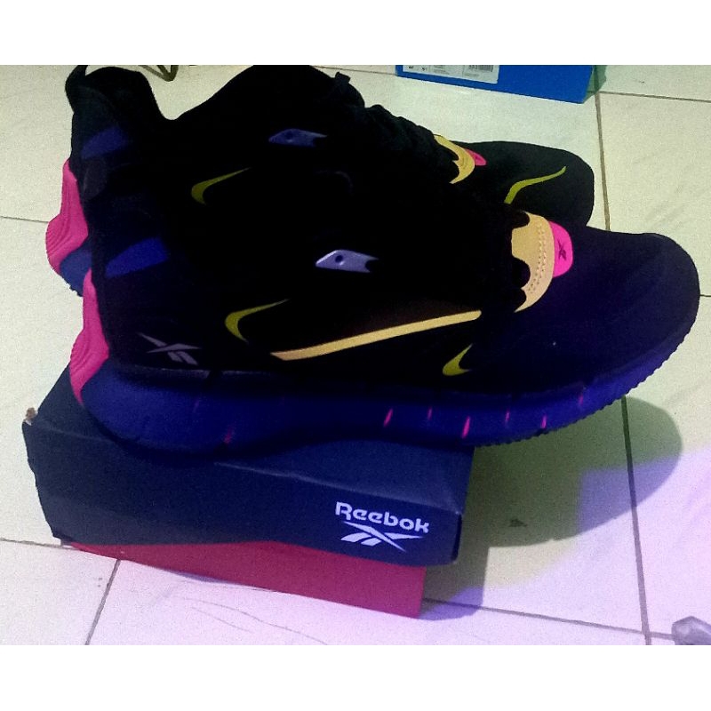 Reebok Kinetica black zig Viet