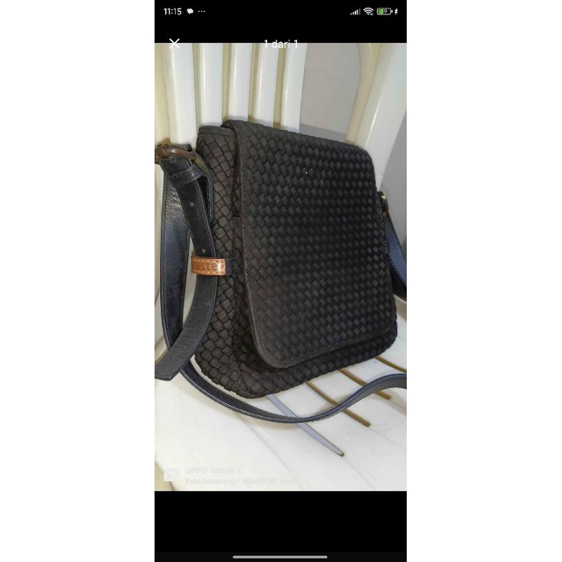 tas selempang linette preloved