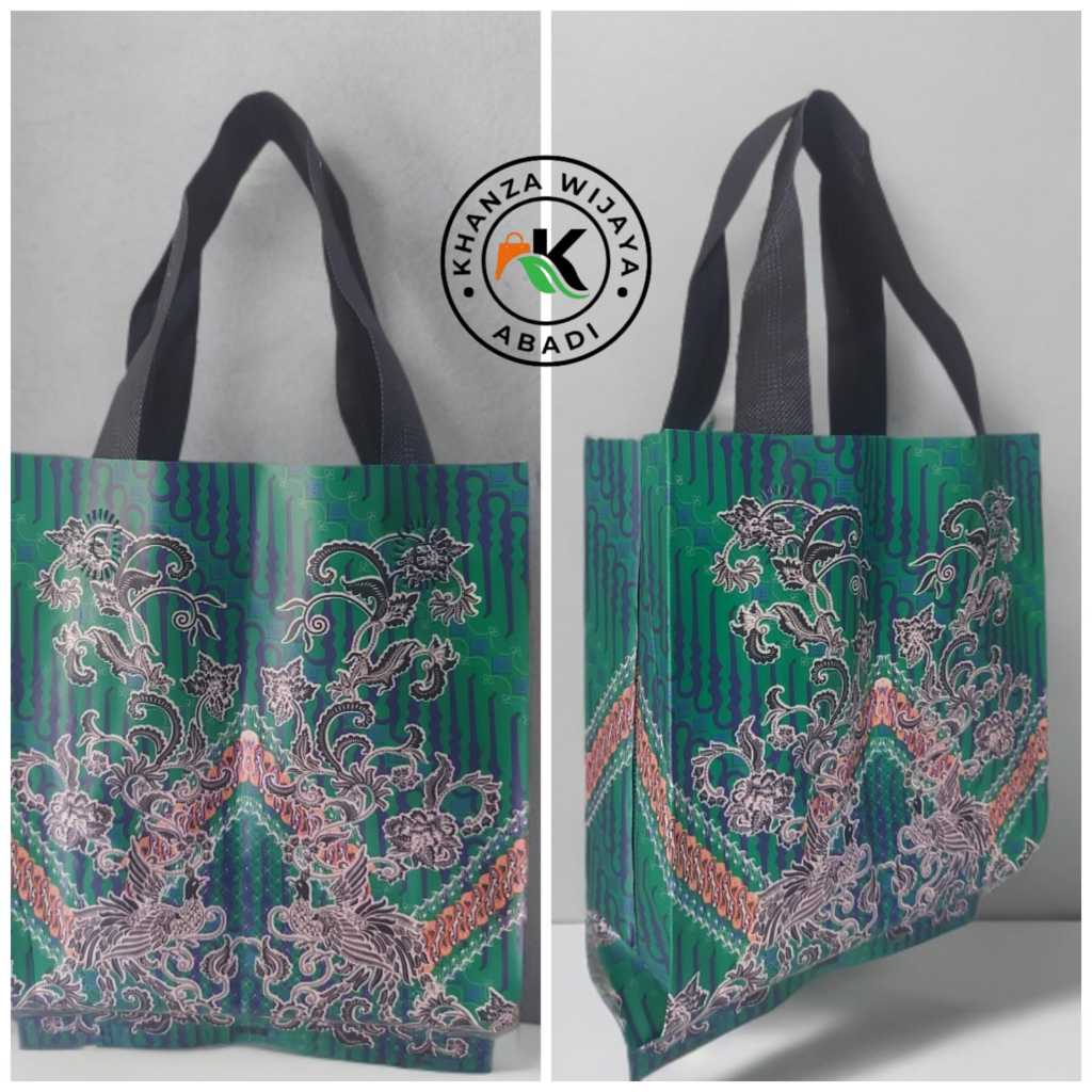 

1 Lusin (12pcs) Tas Spunbond Laminasi Glossy / Tas Laminasi Batik uk 20x28x7 / Souvenir / Hampers