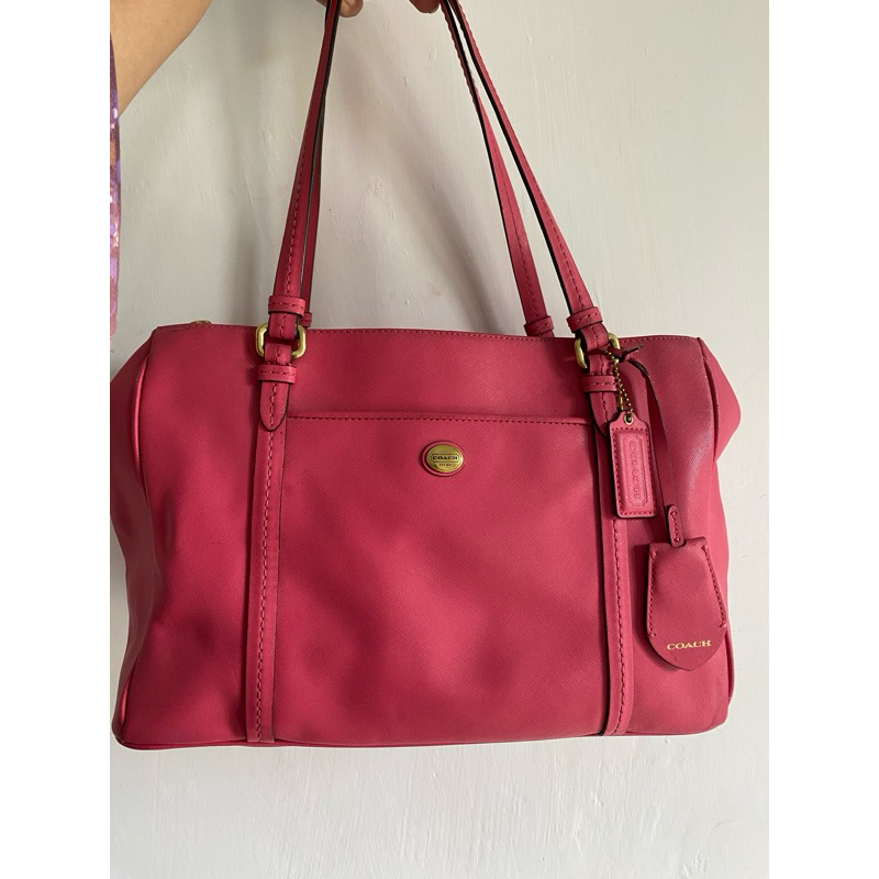 Coach Peyton Carryall