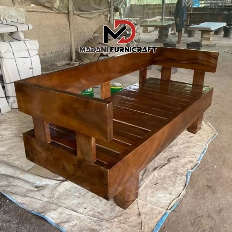 BANGKU BALE BALE BANGKU TERAS KAYU TREMBESI