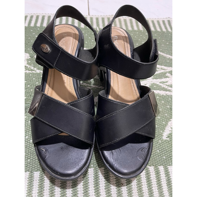 Fladeo Sandal Wedges Tali (preloved)